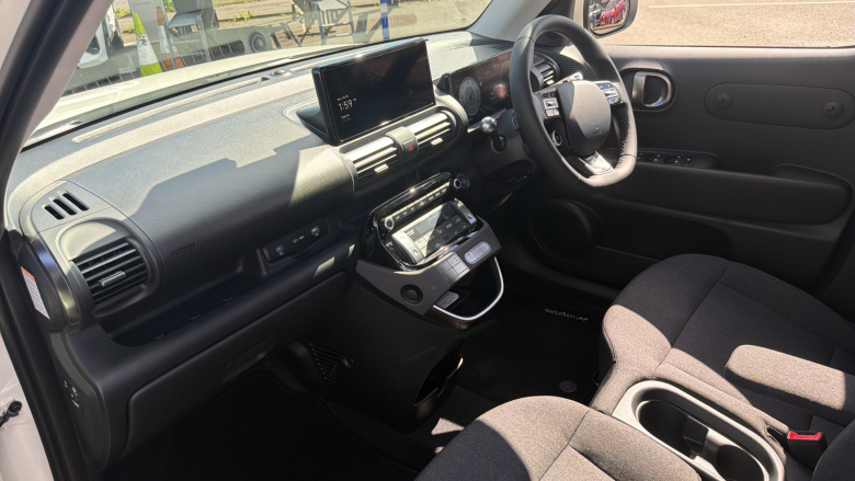 Hyundai INSTER 85kW 02 49kWh 5dr Auto Electric Hatchback